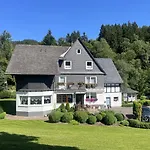 Haus Schmitten * Winterberg